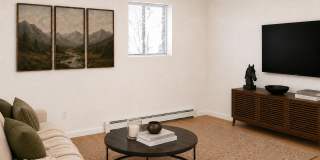 Bright & Spacious 2-Bedroom Residence Across from Berkeley Park Gallery 6