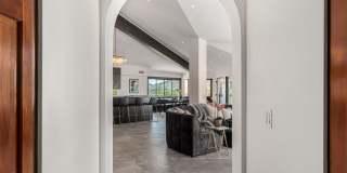 Stunning 7BR House in Camelback Canyon Gallery 35