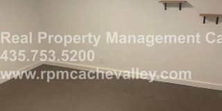 5 bedroom home close to USU! Pet friendly. Gallery 19