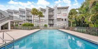 1950 North Congress Avenue, #404 - 404HOA PRESIDENTIAL GOLFVIEW Gallery 13