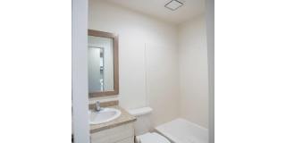 413 S 11TH Street Gallery 9