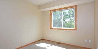 Beautiful 3 bedroom + Den, 2 Bathroom, 3 car garage single family home. MUST SEE! Gallery 25