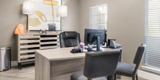 The Pointe at 731 Gallery 17