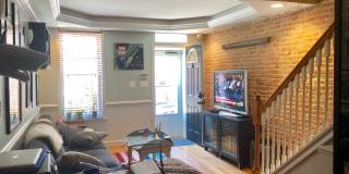 Charming 2 Bedroom/1.5 Bathroom Townhome in Federal Hill w/ Rooftop Deck! Gallery 4