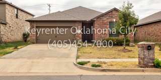 Charming El Reno Home with Beautiful Backyard Garden Gallery 1