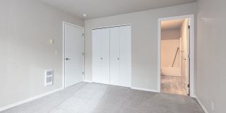 Pebble Creek Village Apartments Gallery 39