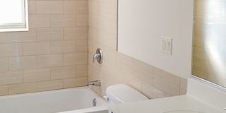 851 West Cornelia Ave. Apt. Gallery 10