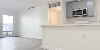 Updated 2Bed/ 2Bath in Canoga Park Gallery 19