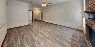 Nice 3 Bedroom 2 Bathroom Home with Storm Shelter and Office! Gallery 7