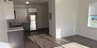 TFSC-B1714 Gallery 1