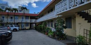 441 Collins Ave Gallery 1