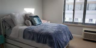 100 W Broadway unit: 7L Gallery 23