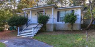 Spanish Fort Duplex Side B 2/1 with Bonus Room Gallery 3