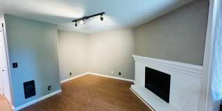 Charming Updated Condo in Great Location Gallery 19