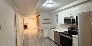 1528 West Chestnut Street - B Gallery 6