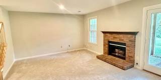 43576 BLACKSMITH Square Gallery 2