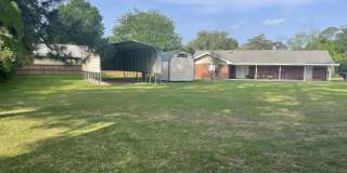 101 Boxwood Drive Gallery 18
