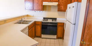 Must see 2 bed, 2 bath duplex near the University of Oklahoma Gallery 6