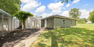 MOVE IN SPECIAL!! 1/2 off of your 1st Full Month's Rent! Totally remodeled home everything is brand new inside! MOVE IN SPECIAL!! 1/2 off of your 1st Full Month's Rent! Totally remodeled home everything is brand new inside! Gallery 1