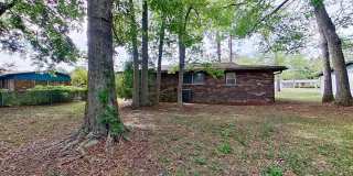 3 Bedroom Brick Home Gallery 5