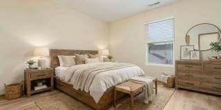 Beautifully Updated Single Family in a Private Community Gallery 4