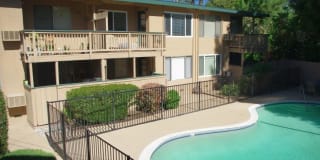 Creekside Terrace Gallery 1