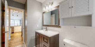 Serene 2 Bedroom 2 Bath Townhome in Windsor, CA with Carport Included! Gallery 17