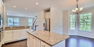 8016 BLUE STREAM Drive Gallery 11