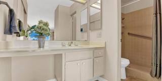 2 Bed, 2 Bath Unit - 17486 Plaza Dolores Gallery 12
