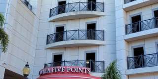 Short term ONLY luxury 2/2 condo in the heart of downtown Sarasota Gallery 3