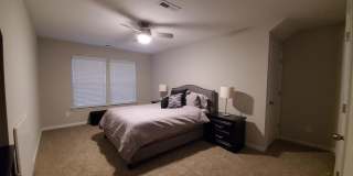 Room in 3 Bedroom Townhome at Metropolitan Dr Gallery 15