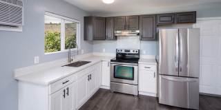 3533 Hinahina St (Back Upstairs) Gallery 1