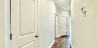 Updated 3 Bedroom High Point Condo with Large Bonus Room! Gallery 18
