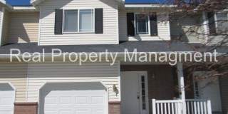 3 Bedroom Townhome in Smithfield.  Available for August move in! Gallery 1