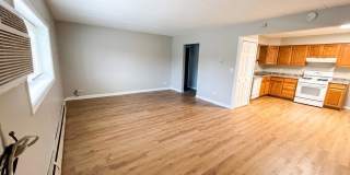 Newly Updated 2 bedroom 1.5 Bath Unit. Gallery 3
