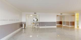 1800 NE 114th St Gallery 6