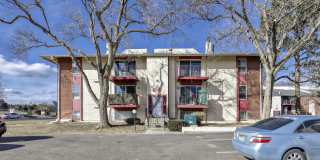 1 MONTH FREE!! 2B/1B Upper Level Condo in Cottonwood Villas - Available NOW! Gallery 21