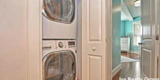 1108 Broadway Gallery 8