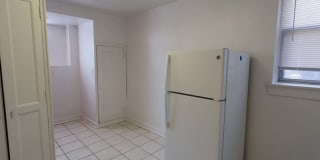 5120 S. Hyde Park Boulevard Gallery 22