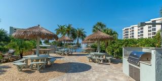 5760 MIDNIGHT PASS ROAD Gallery 39