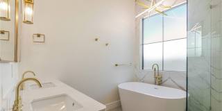 7714 Lasaine Avenue Gallery 49