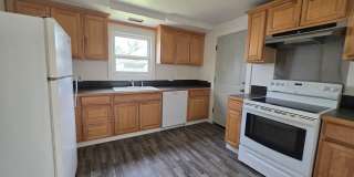 4 Bedroom, 1 Bath 4 Bedroom, 1 Bath Gallery 4