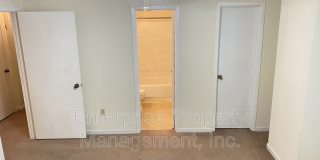 8176 Harley Square Gallery 27