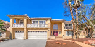 Stunning 7-Bedroom Home with Pool and Spa in Prime Las Vegas Location Stunning 7-Bedroom Home with Pool and Spa in Prime Las Vegas Location Gallery 1