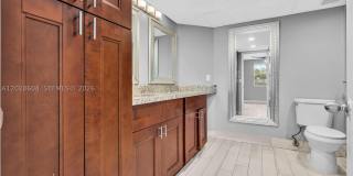 2851 N Oakland Forest Dr Gallery 23