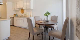 Three Crown Gallery 14