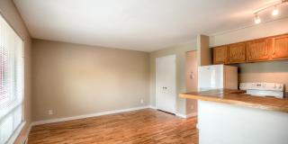 Green Lake Apartments Gallery 7