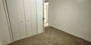 4 bedroom 2.5 bathroom Townhouse Gallery 7