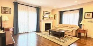 229 E Columbia B Gallery 5