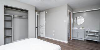 949 Kenwood Drive Gallery 29